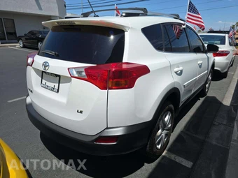 2014 Toyota RAV4 LE – miniatura 3