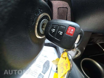 2014 Toyota RAV4 LE – miniatura 8
