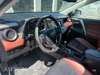 2014 Toyota RAV4 Limited - miniatura 23