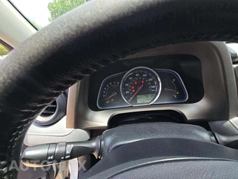 2014 Toyota RAV4 Limited – miniatura 9