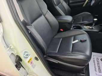 2014 Toyota RAV4 Limited – miniatura 18