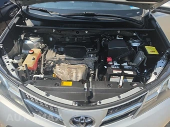 2014 Toyota RAV4 Limited – miniatura 18