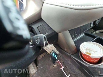 2014 Toyota RAV4 XLE - miniatura 5