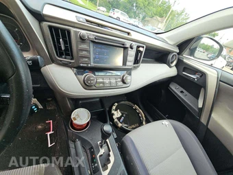 2014 Toyota RAV4 XLE - miniatura 7