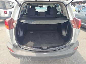 2014 Toyota RAV4 XLE – miniatura 16