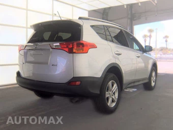 2014 Toyota RAV4 XLE – miniatura 4