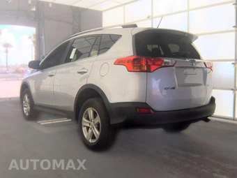 2014 Toyota RAV4 XLE – miniatura 6