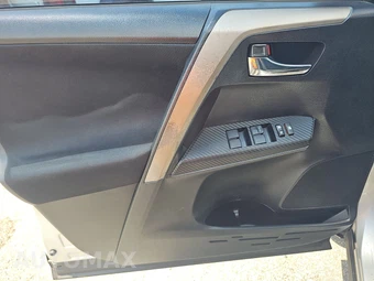2014 Toyota RAV4 XLE – miniatura 9