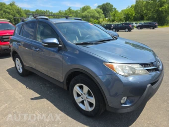 2014 Toyota RAV4 XLE – miniatura 3