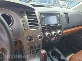 2014 Toyota Sequoia Platinum – miniatura 11