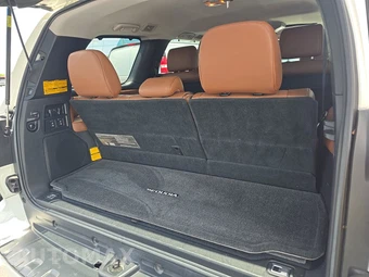 2014 Toyota Sequoia Platinum – miniatura 17