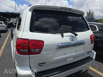 2014 Toyota Sequoia Platinum – miniatura 5