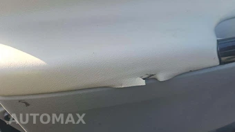 2014 Toyota Sienna L 7-Passenger 119.3" WB - miniatura 23