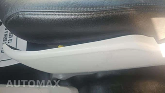2014 Toyota Sienna L 7-Passenger 119.3" WB - miniatura 26