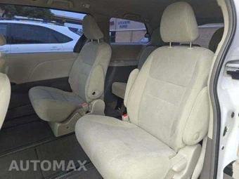 2014 Toyota Sienna L 7-Passenger 119.3" WB - miniatura 13