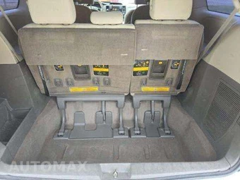 2014 Toyota Sienna L 7-Passenger 119.3" WB - miniatura 15