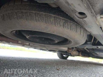 2014 Toyota Sienna L 7-Passenger 119.3" WB - miniatura 18
