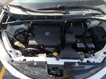 2014 Toyota Sienna L 7-Passenger 119.3" WB - miniatura 16
