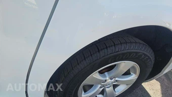 2014 Toyota Sienna L 7-Passenger 119.3" WB - miniatura 28