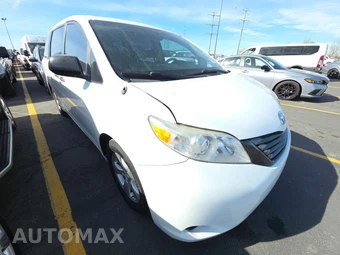 2014 Toyota Sienna L 7-Passenger 119.3" WB - miniatura 3