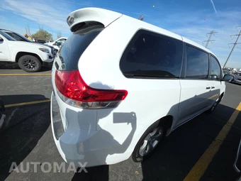 2014 Toyota Sienna L 7-Passenger 119.3" WB - miniatura 4