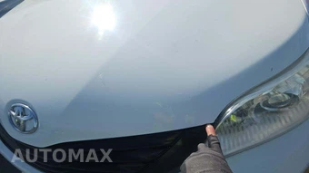 2014 Toyota Sienna L 7-Passenger 119.3" WB - miniatura 41