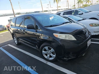 2014 Toyota Sienna L 7-Passenger 119.3" WB - miniatura 3