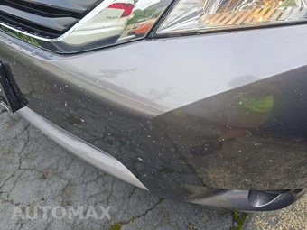 2014 Toyota Sienna LE 8-Passenger 119.3" WB - miniatura 23