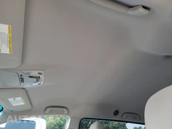 2014 Toyota Sienna LE 8-Passenger 119.3" WB - miniatura 20
