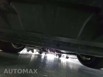 2014 Toyota Sienna LE 8-Passenger 119.3" WB - miniatura 21