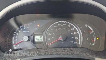 2014 Toyota Sienna LE 8-Passenger 119.3" WB - miniatura 19