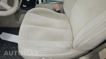 2014 Toyota Sienna LE 8-Passenger 119.3" WB - miniatura 26