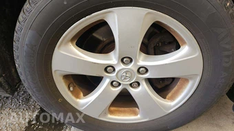 2014 Toyota Sienna LE 8-Passenger 119.3" WB - miniatura 29