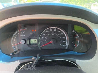 2014 Toyota Sienna LE 8-Passenger 119.3" WB - miniatura 12