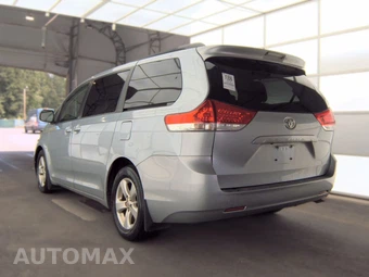 2014 Toyota Sienna LE 8-Passenger 119.3" WB - miniatura 6