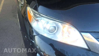 2014 Toyota Sienna LE 8-Passenger 119.3" WB - miniatura 43