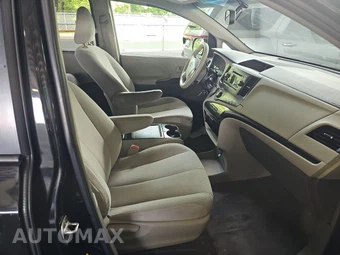 2014 Toyota Sienna LE 8-Passenger 119.3" WB - miniatura 8
