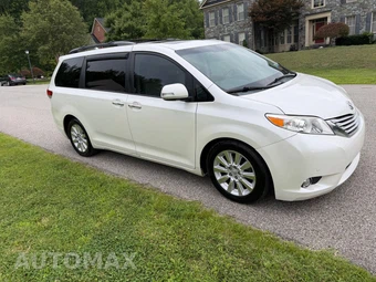 2014 Toyota Sienna Limited 7-Passenger 119.3" WB - miniatura 10