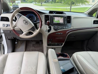 2014 Toyota Sienna Limited 7-Passenger 119.3" WB - miniatura 15