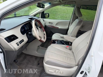 2014 Toyota Sienna Limited 7-Passenger 119.3" WB - miniatura 18