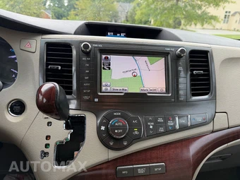 2014 Toyota Sienna Limited 7-Passenger 119.3" WB - miniatura 31