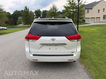 2014 Toyota Sienna Limited 7-Passenger 119.3" WB - miniatura 5