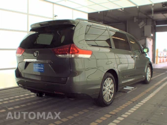 2014 Toyota Sienna Limited 7-Passenger 119.3" WB - miniatura 4