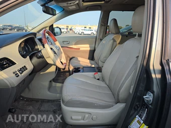 2014 Toyota Sienna Limited 7-Passenger 119.3" WB - miniatura 7