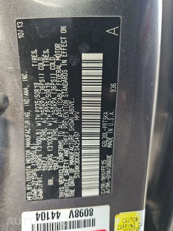 2014 Toyota Sienna SE 8-Passenger 119.3" WB - miniatura 15