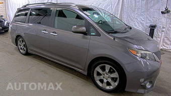 2014 Toyota Sienna SE 8-Passenger 119.3" WB - miniatura 3