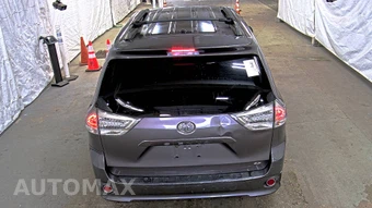 2014 Toyota Sienna SE 8-Passenger 119.3" WB - miniatura 5