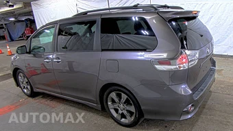 2014 Toyota Sienna SE 8-Passenger 119.3" WB - miniatura 6