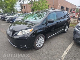 2014 Toyota Sienna XLE 7-Passenger 119.3" WB