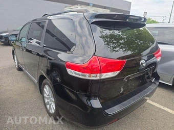 2014 Toyota Sienna XLE 7-Passenger 119.3" WB - miniatura 2